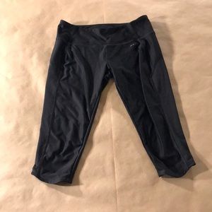 Cropped Athletic Leggings